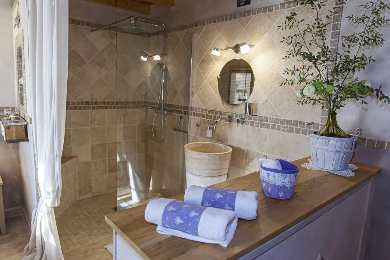 Mas Des Rabasses Bed & Breakfast Le Pontet  Exterior photo