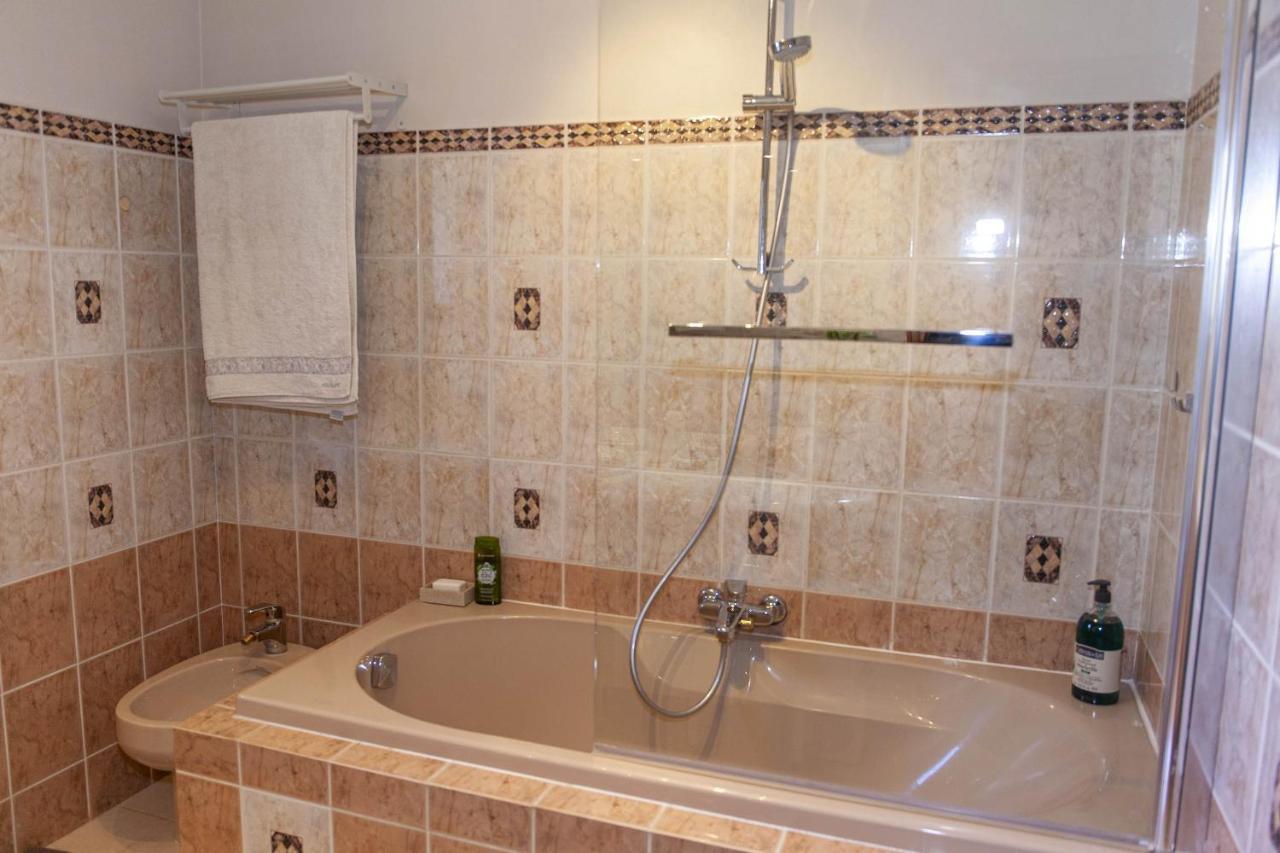 Mas Des Rabasses Bed & Breakfast Le Pontet  Exterior photo