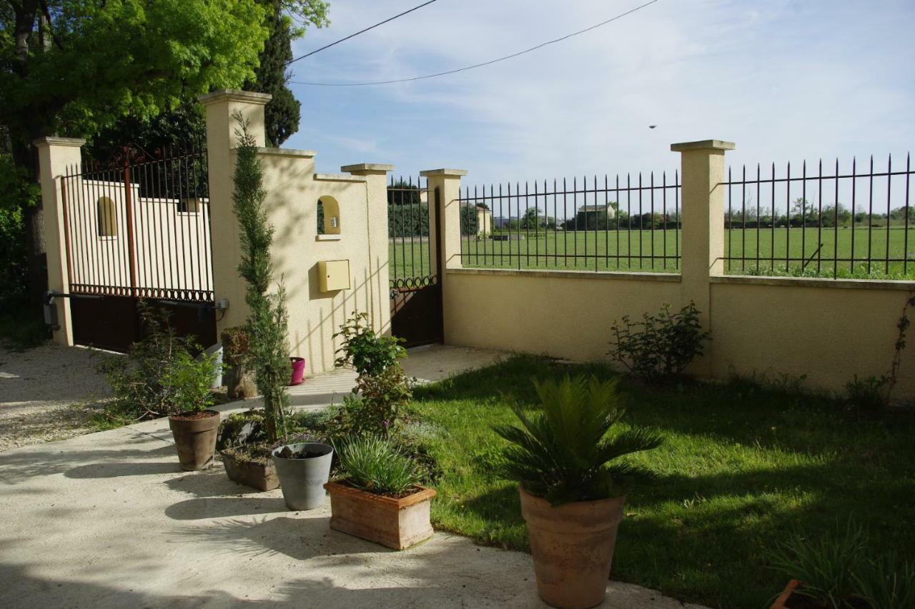 Mas Des Rabasses Bed & Breakfast Le Pontet  Exterior photo